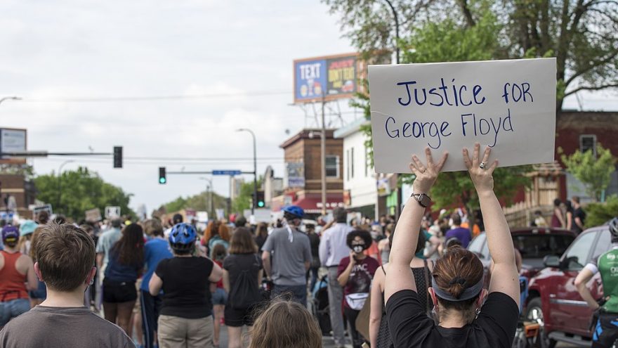 https://commons.wikimedia.org/wiki/File:Protest_against_police_violence_-_Justice_for_George_Floyd,_May_26,_2020_25.jpg